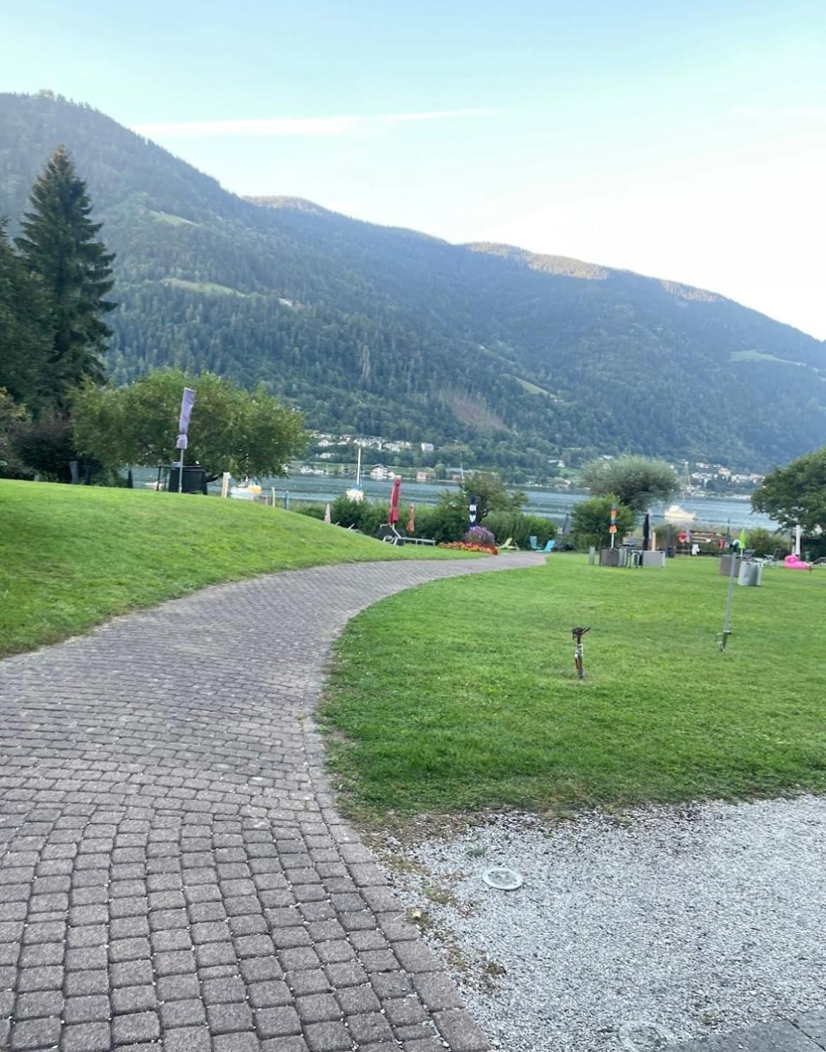Apartment Am Ossiachersee Mit Eigenem Seezugang Landskron ภายนอก รูปภาพ