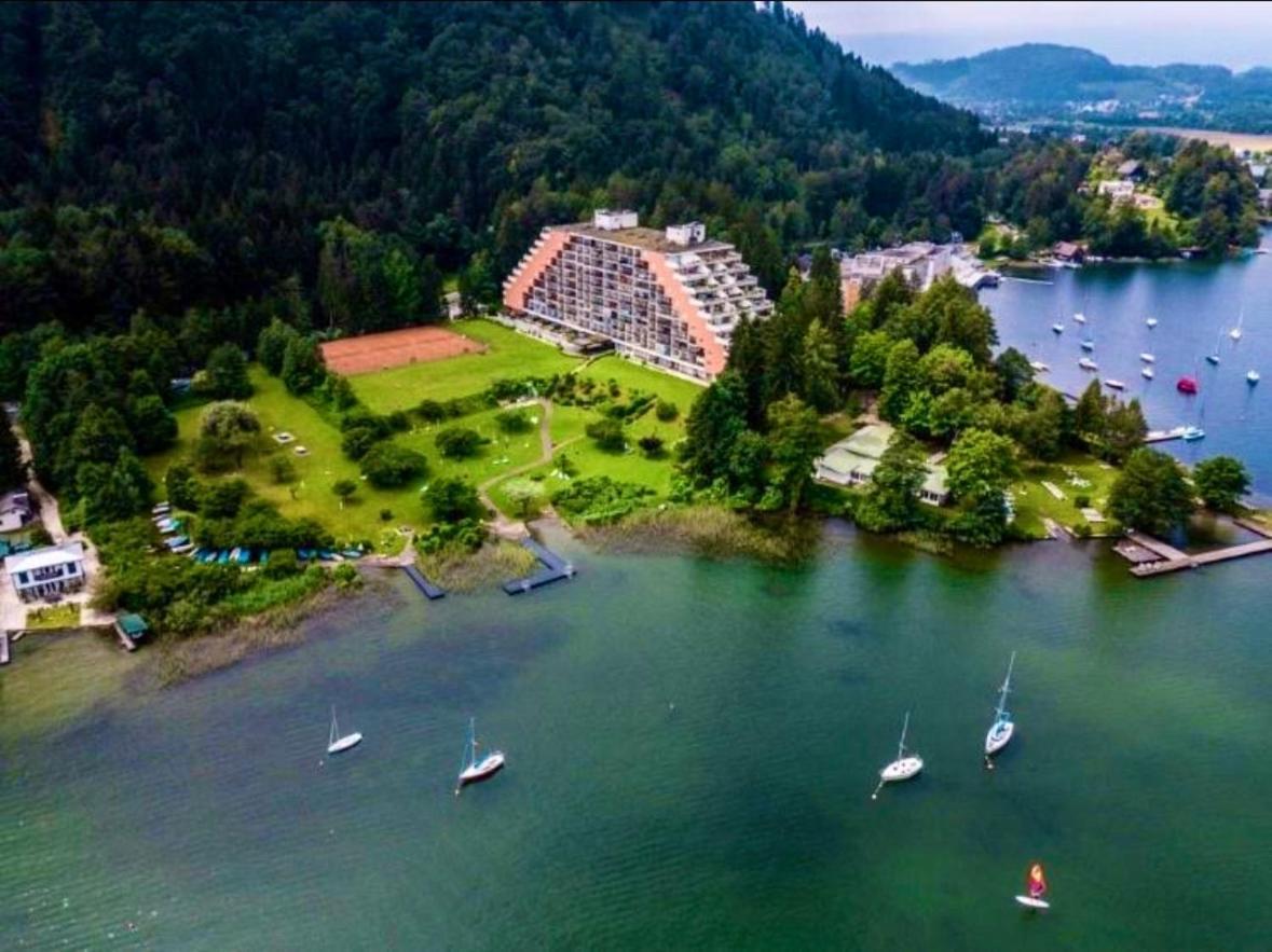 Apartment Am Ossiachersee Mit Eigenem Seezugang Landskron ภายนอก รูปภาพ